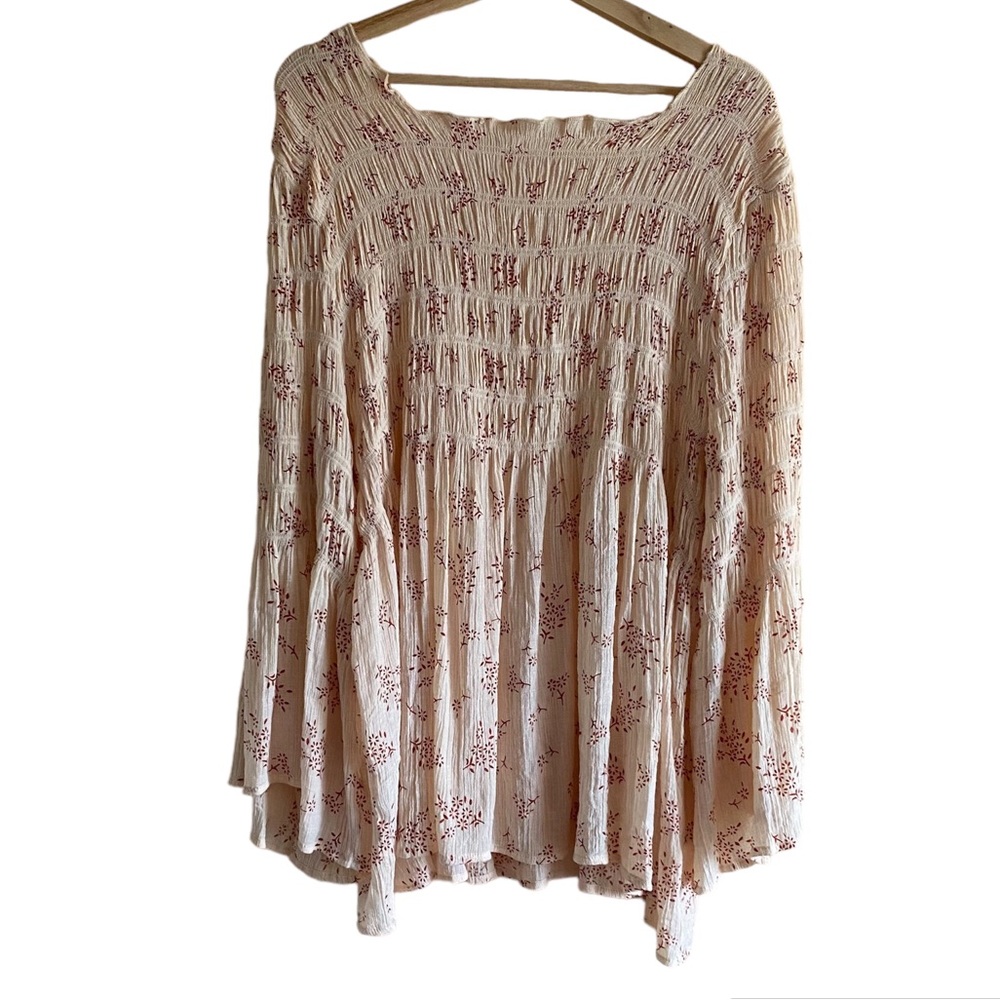 Adiva Tunic Woman 2X Plus Cream Floral Bell Sleeve Smocked Boho Sheer Stretch